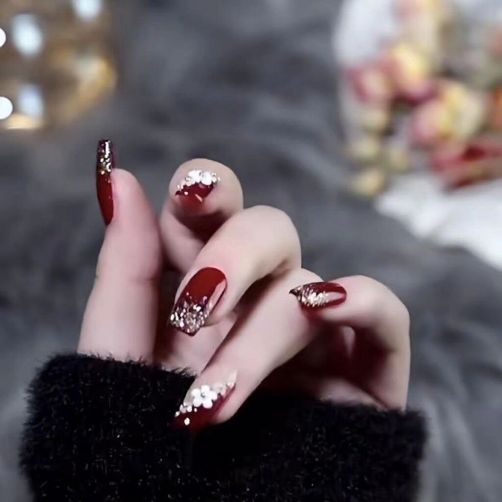 colorful nail designs 2026 sparkly glitter nails